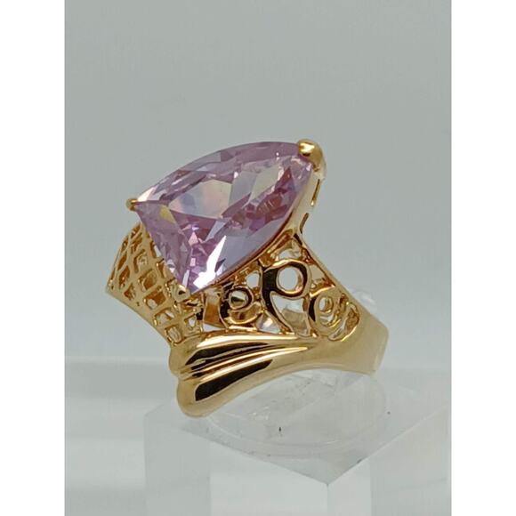 Vintage Gold EP Light Amethyst Sim Diamond 90's Bold CZ Cocktail Ring Size 7 - Picture 7 of 10